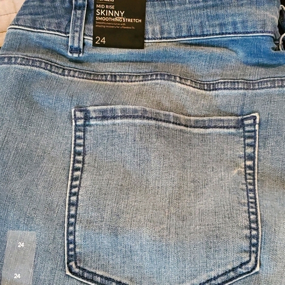Venezia Denim - Lane Bryant mid rise skinny jeans size 24 NWT